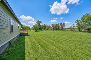 700 Rice St, Rockdale, TX 76567 - Photo 32