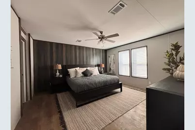 149 Castellana Way, Elgin, TX 78621 - Photo 4