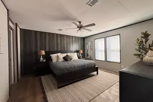 149 Castellana Wy, Elgin, TX 78621 - Photo 4