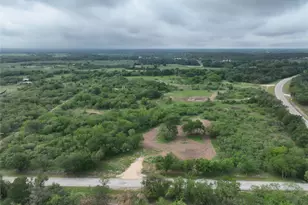 150 Pumper Rd, Luling, TX 78648 - Photo 1