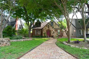1512 Northwood Rd, Austin, TX 78703 - Photo 2