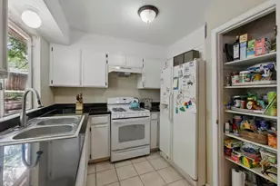 4802 Peach Grove Ct, Austin, TX 78744 - Photo 4
