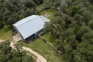 101 Sundance Trail, Dripping Springs, TX 78620 - Photo 32
