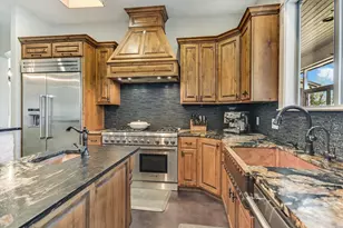 101 Sundance Trail, Dripping Springs, TX 78620 - Photo 10