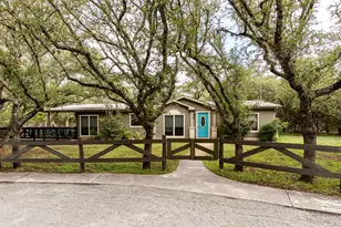 101 Sundance Trail, Dripping Springs, TX 78620 - Photo 36