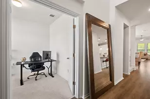 211 Brookside St, Hutto, TX 78634 - Photo 8