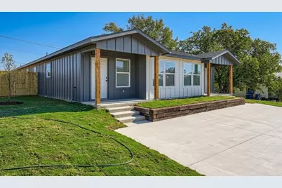 111 Fisher Street #A & B, Elgin, TX 78621 - Photo 1