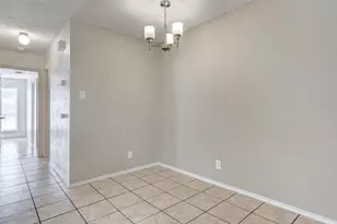 8704 Clearbrook Trail, Austin, TX 78729 - Photo 10