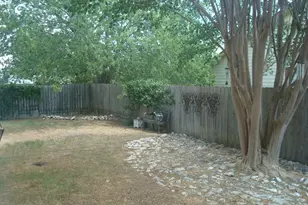8704 Clearbrook Trail, Austin, TX 78729 - Photo 30