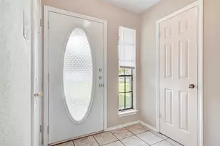 8704 Clearbrook Trail, Austin, TX 78729 - Photo 4