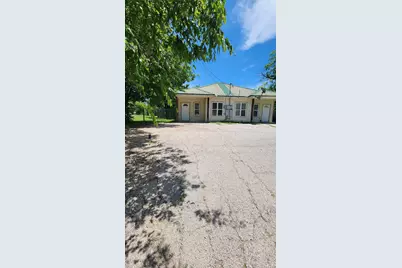 605 M L K Boulevard #A, Elgin, TX 78621 - Photo 18