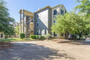 2320 Gracy Farms Ln, Austin, TX 78758 - Photo 2