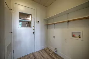 8005 Northforest Dr, Austin, TX 78759 - Photo 16