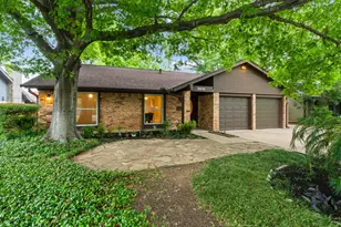 8610 Melshire Dr, Austin, TX 78757 - Photo 2
