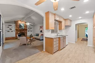 8610 Melshire Dr, Austin, TX 78757 - Photo 14