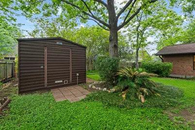 8610 Melshire Drive, Austin, TX 78757 - Photo 26