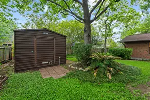 8610 Melshire Dr, Austin, TX 78757 - Photo 26