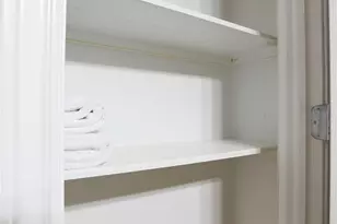 910 W 25th St, Austin, TX 78705 - Photo 16