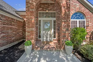 801 Ivy Dr, Pflugerville, TX 78660 - Photo 2
