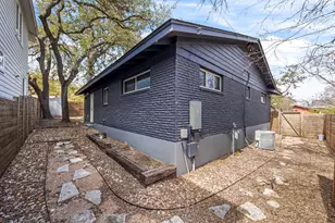 3015 Burning Oak Dr, Austin, TX 78704 - Photo 14