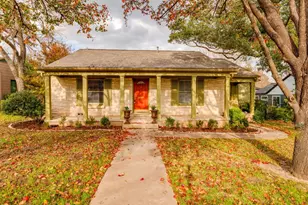 1300 Crestwood Rd, Austin, TX 78722 - Photo 4