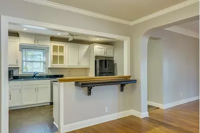 1300 Crestwood Road, Austin, TX 78722 - Photo 8