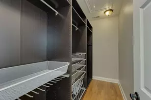 1300 Crestwood Rd, Austin, TX 78722 - Photo 24