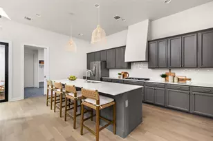 2515 Robert Browning St, Austin, TX 78723 - Photo 8