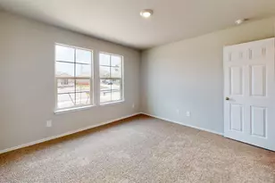 205 McNamara Ct, Jarrell, TX 76537 - Photo 16