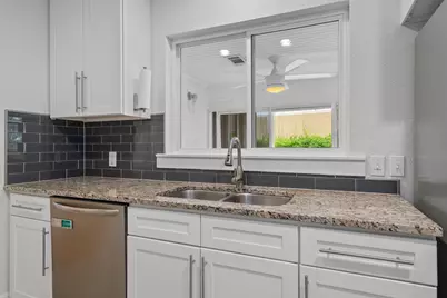 4514 Highland Terrace, Austin, TX 78731 - Photo 10