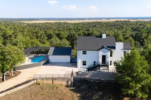 106 Koolua Dr, Bastrop, TX 78602 - Photo 2
