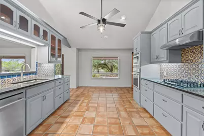 24 Long Creek Road, Austin, TX 78737 - Photo 12