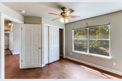 5718 McCarty Lane #B, Austin, TX 78749 - Photo 14