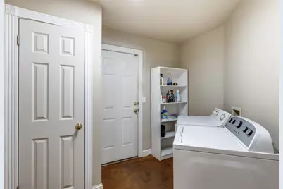 5718 McCarty Lane #B, Austin, TX 78749 - Photo 20