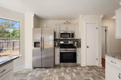 8305 Hillrock Drive, Round Rock, TX 78681 - Photo 10