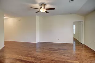 208 Wildcat Dr, Bastrop, TX 78602 - Photo 6