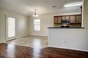 208 Wildcat Dr, Bastrop, TX 78602 - Photo 8