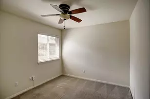208 Wildcat Dr, Bastrop, TX 78602 - Photo 20