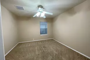 376 Spruce Dr, Kyle, TX 78640 - Photo 14