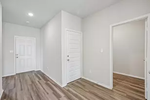 13517 Stocksbridge Dr, Pflugerville, TX 78660 - Photo 4