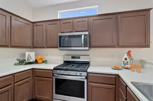 195 Whispering Wind Dr, Georgetown, TX 78633 - Photo 16