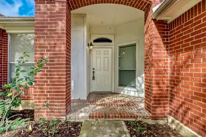 700 Runners Ridge, Pflugerville, TX 78660 - Photo 2