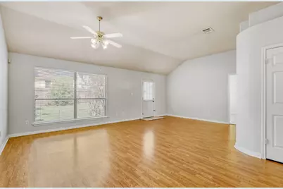 700 Runners Ridge, Pflugerville, TX 78660 - Photo 6