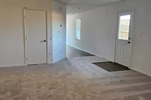 510 Sunray Dr, Lockhart, TX 78644 - Photo 4