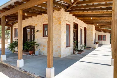 309 Ridgeview Drive, Fredericksburg, TX 78624 - Photo 8