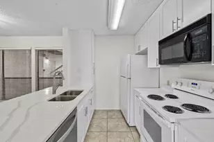 3115 Helms St, Austin, TX 78705 - Photo 16