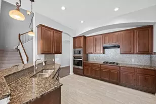 5609 York Bridge Cir, Austin, TX 78749 - Photo 8