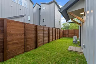 911 Calle Limon, Austin, TX 78702 - Photo 22