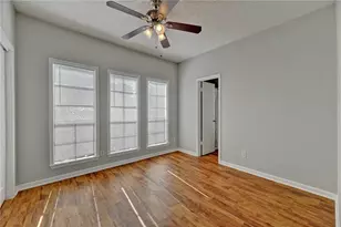 711 W 21st St, Austin, TX 78705 - Photo 16