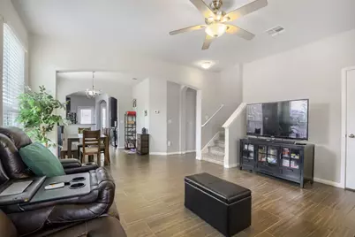 525 N Heatherwilde Boulevard, Pflugerville, TX 78660 - Photo 4